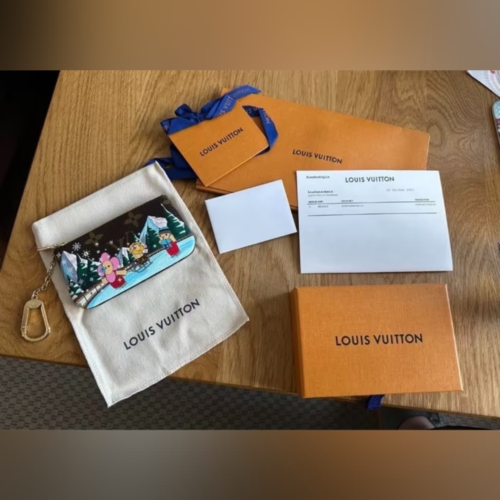 Louis Vuitton Monogram Christmas Animation Key Pouch